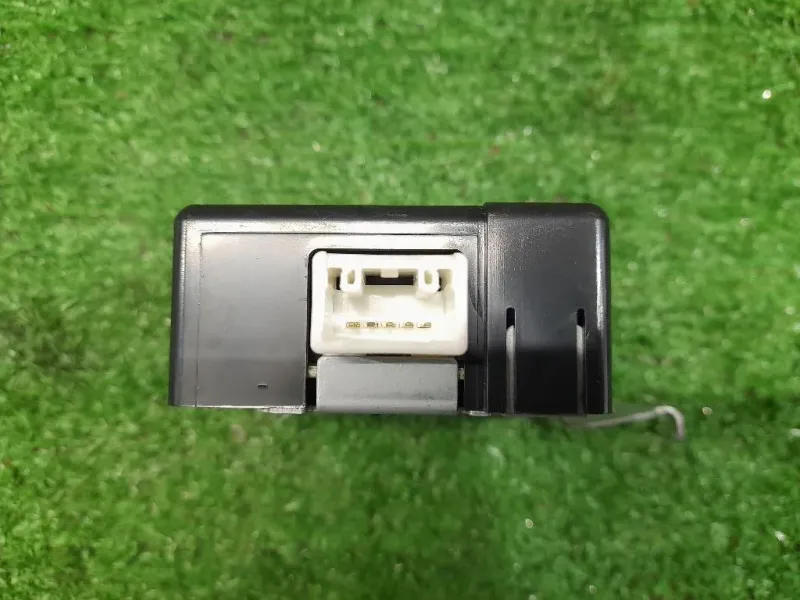 Centralina Chiusura Centralizzata 8974142151 Toyota RAV 4 II 2000