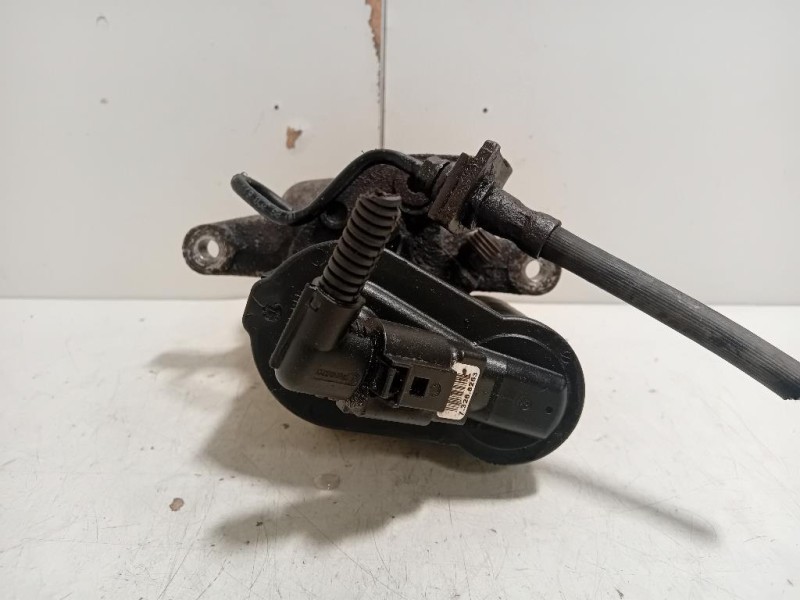 Pinza Freno POST DX 32332267J Volkswagen Passat VI 2011