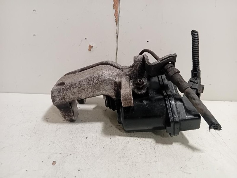 Pinza Freno POST SX 32330208 D Volkswagen Passat VI 2011