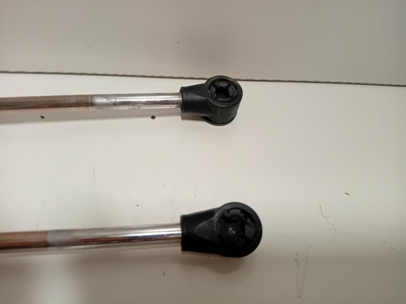 Pistone Idraulico Cassone Ribaltabile PISTONE IDRAULICO CASSONE RIBALTABILE Nissan Navara 2010