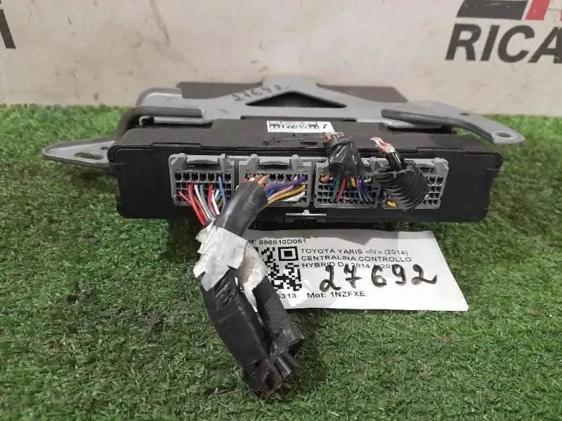 Centralina Controllo Hybrid 896810D051 Toyota Yaris IV 2014