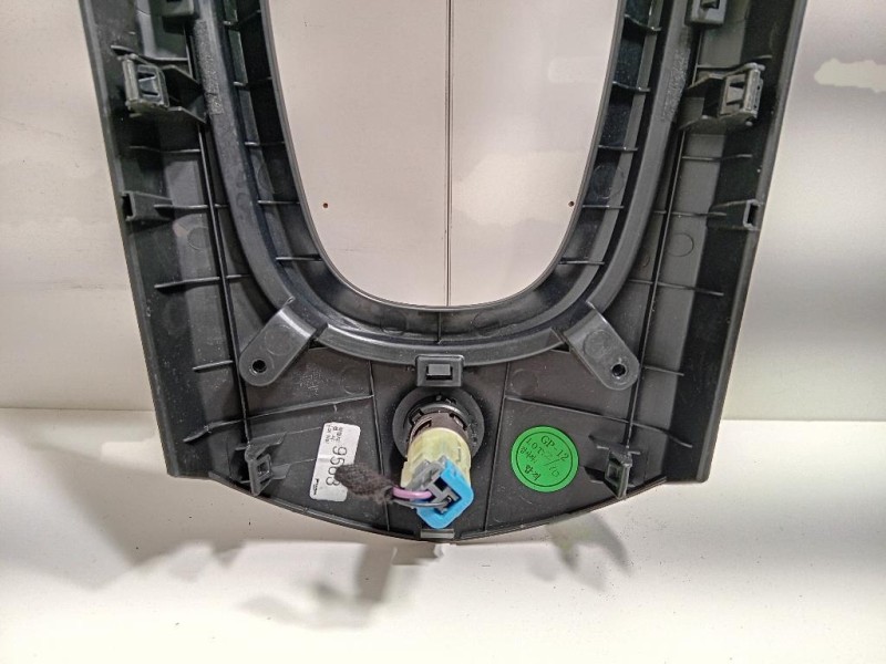 Mascherina Console Centrale Centrale AVK54939 Chevrolet Orlando 2011