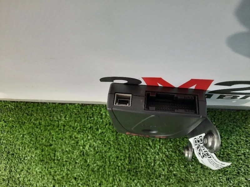 Centralina HEAD UP Display 8M5T19G488EH Ford Focus III SW 2008