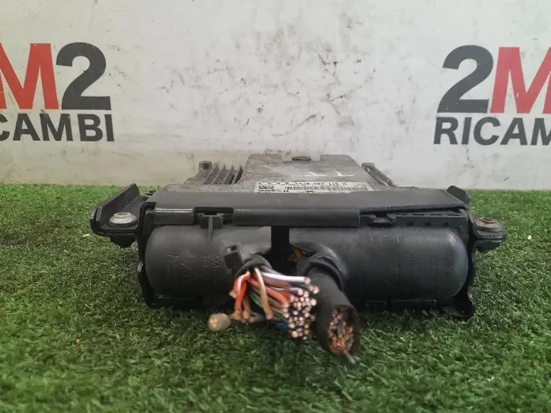 Centralina Iniezione 8J0907115N Audi TT 8J3 2010