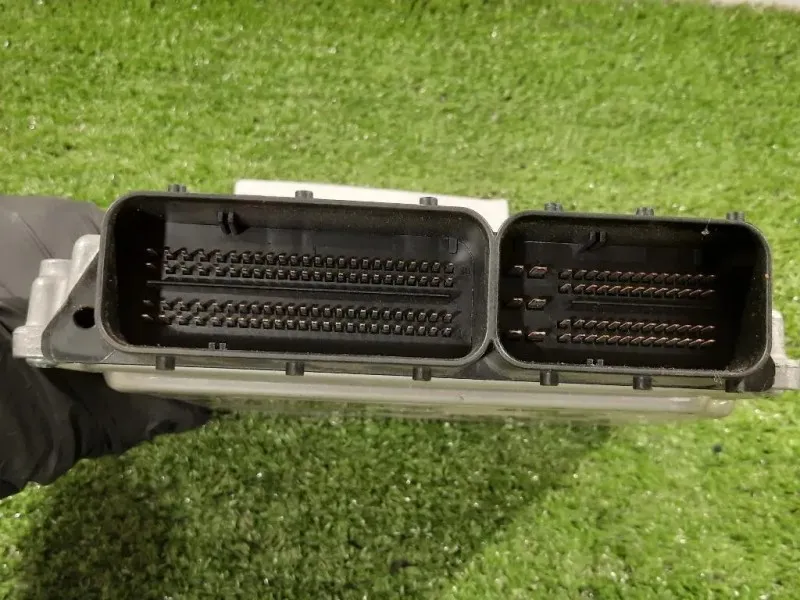 Centralina Iniezione 8 518 167-01 CENTRALINA ECU Bmw Serie 1 E87 Berlina 2005