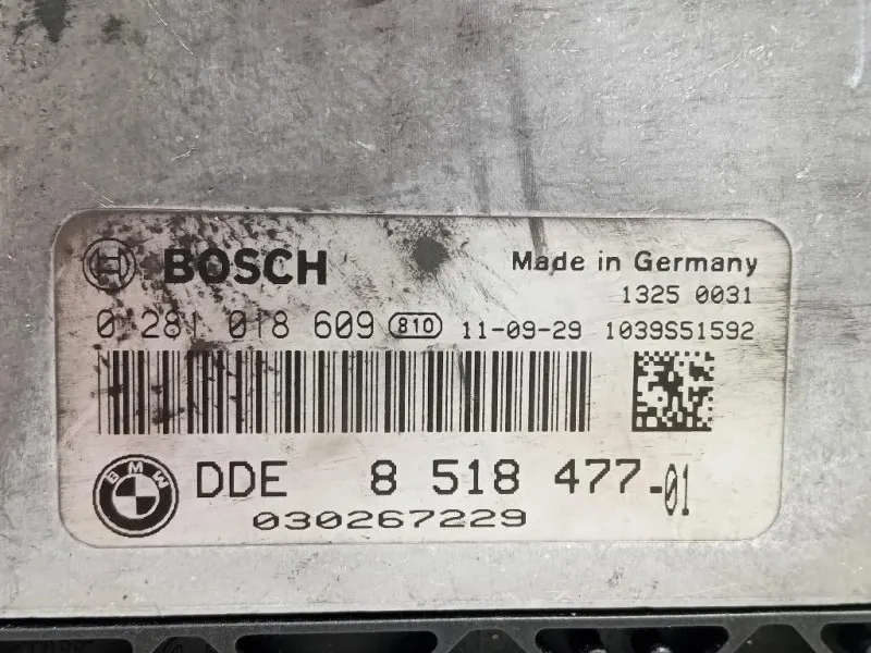 Centralina Iniezione 8 518 477-01 Bmw Serie 5 F10 Berlina 2012