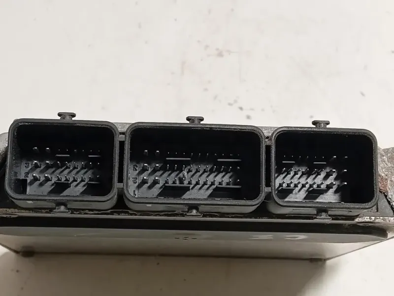 Centralina Iniezione 96 537 757 80 Citroen C2 2004