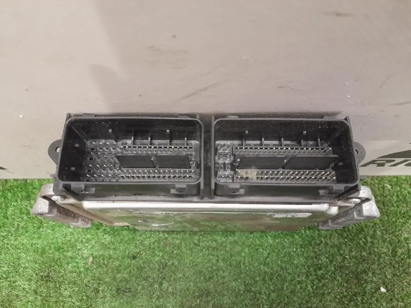 Centralina Iniezione DV2112A650NE Ford B-max 2012