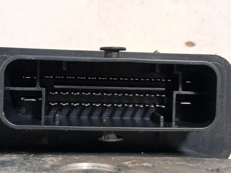 Pompa ABS ANT 476608845R Dacia Duster I 2014