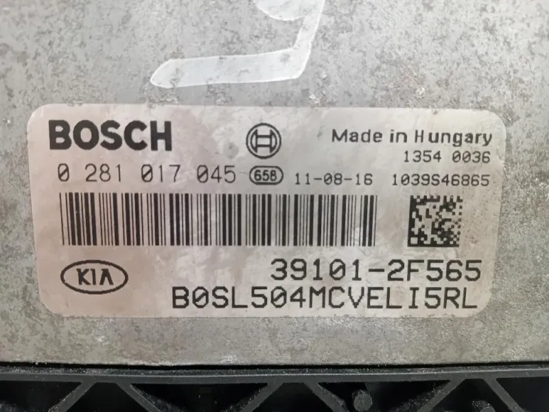 Centralina Iniezione 39101-2F565 Kia Sportage III 2010