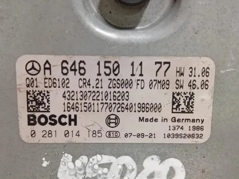 Centralina Iniezione A646 150 11 77 Mercedes VITO W639 2004