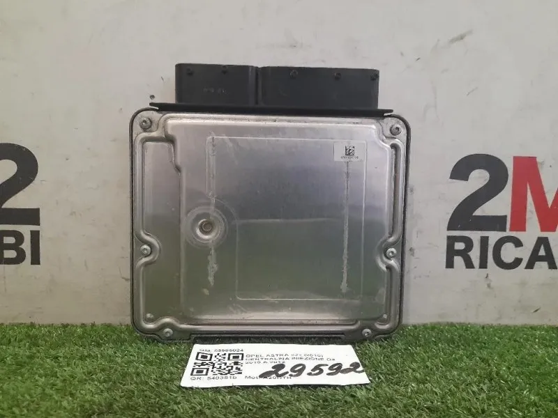 Centralina Iniezione 55585024 Opel Astra J 2010