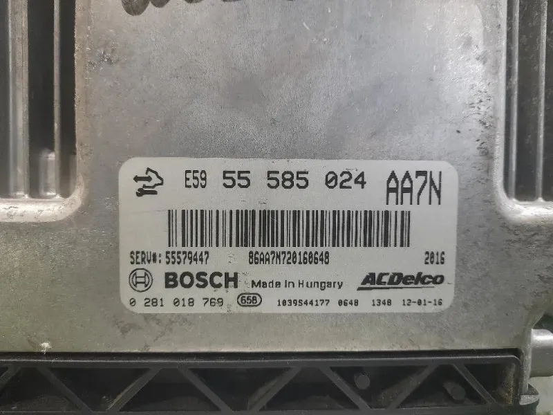 Centralina Iniezione 55585024 Opel Astra J 2010