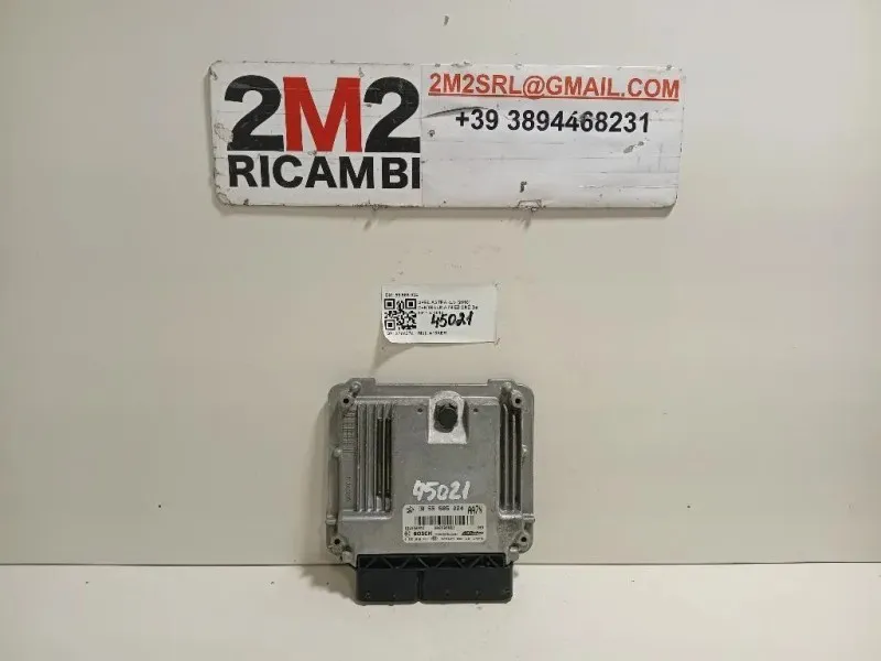 Centralina Iniezione 55 585 024 Opel Astra J 2010