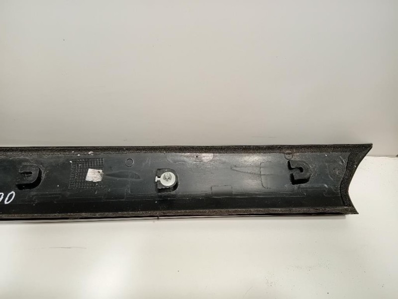 Modanatura Adesiva Montante Centrale SX DCB000155 Land Rover Discovery IV 2010