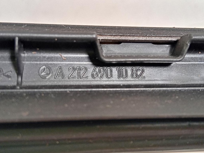 Modanatura Adesiva Montante Parabrezza DX A2126901082 Mercedes Classe GLE W166 2015