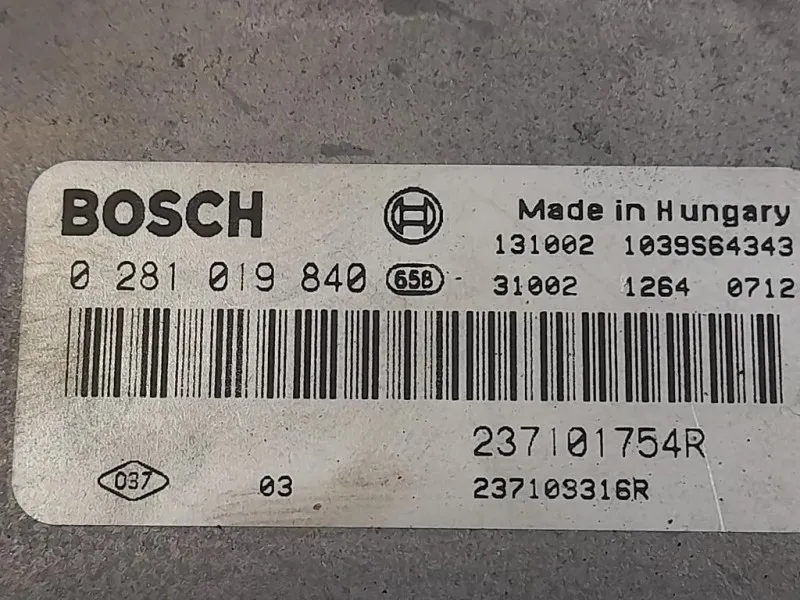 Centralina Iniezione 237103316R Opel Vivaro A 2007