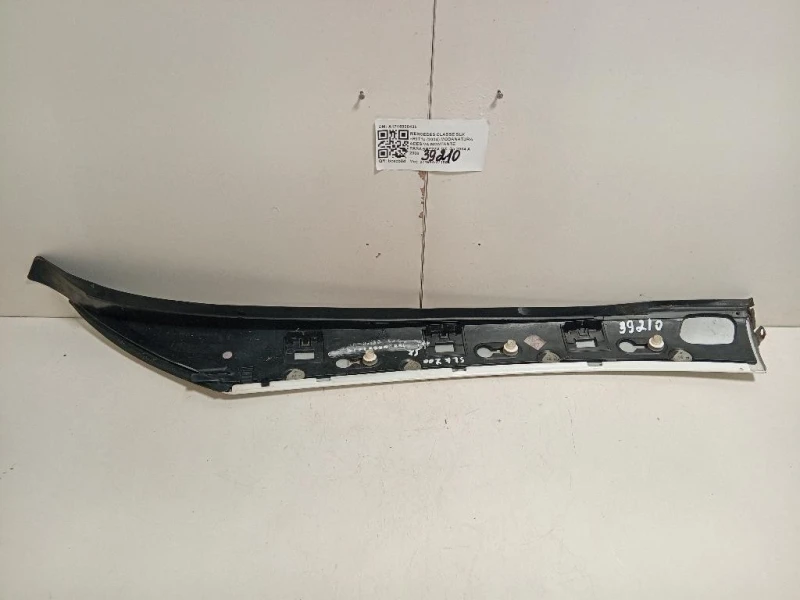 Modanatura Adesiva Montante Parabrezza DX A1716900438 Mercedes Classe SLK R171 2004