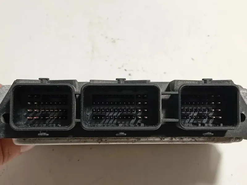 Centralina Iniezione 8200546983 Opel Vivaro A 2007