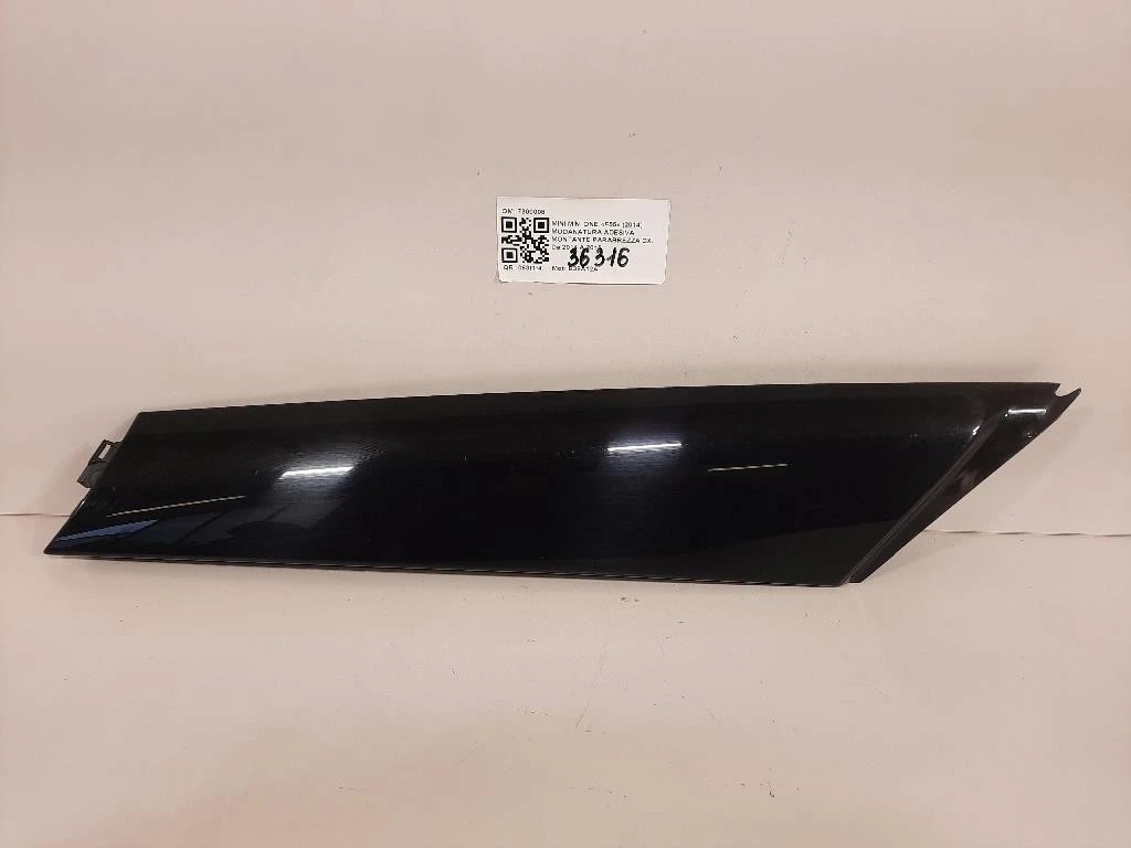 Modanatura Adesiva Montante Parabrezza DX 7300008 Mini MINI ONE F56 2014