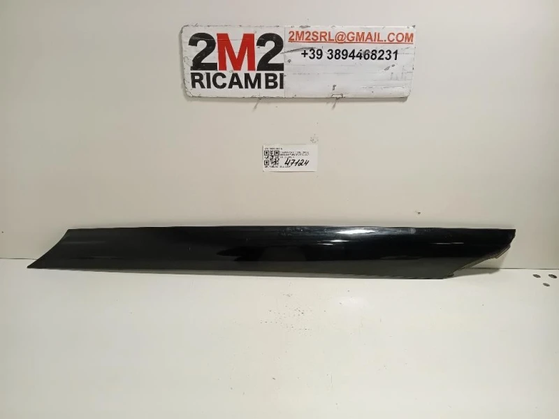Modanatura Adesiva Montante Parabrezza DX 79220-35010 Ssangyong Tivoli 2015