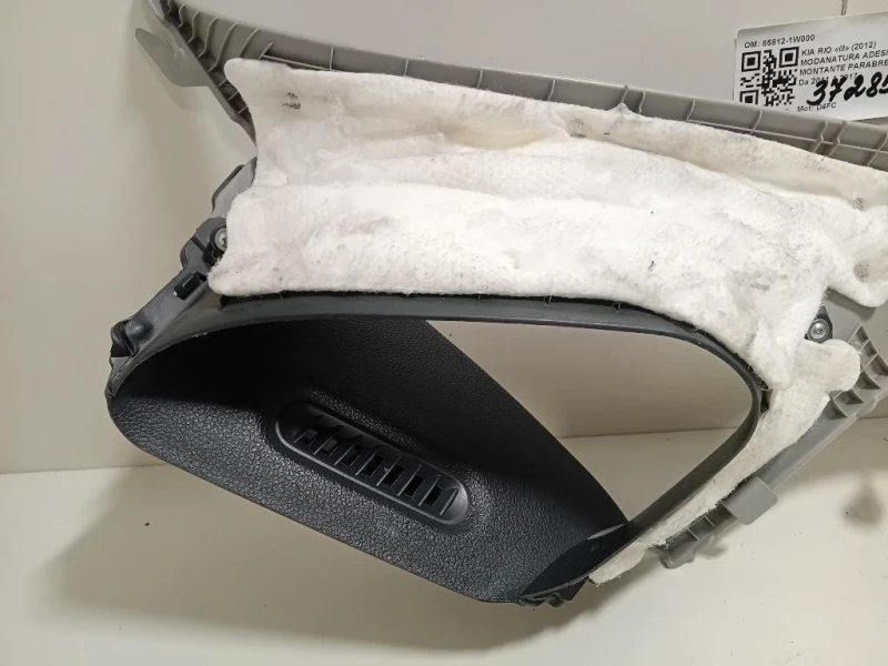 Modanatura Adesiva Montante Parabrezza SX 85812-1W000 Kia RIO III 2012