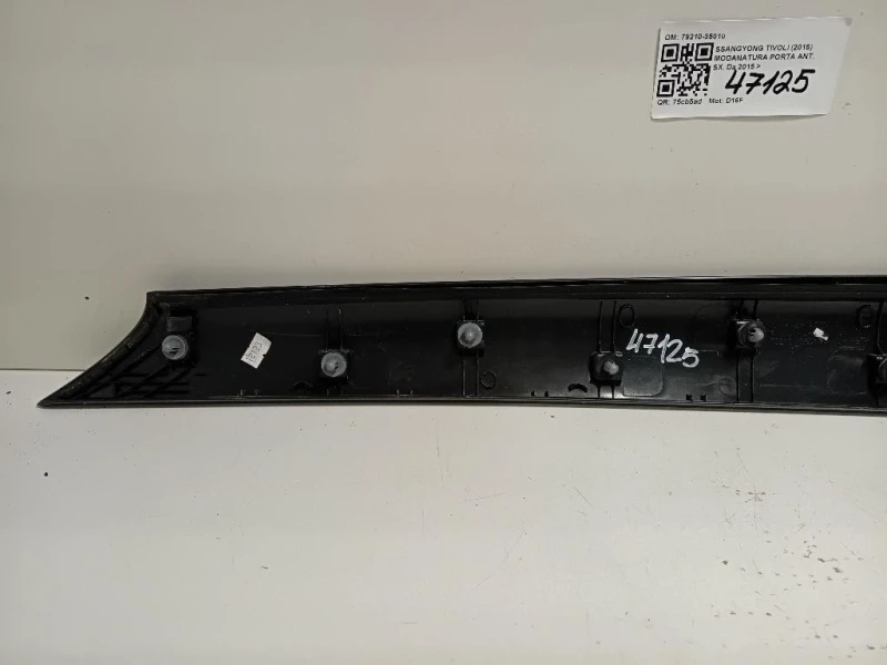 Modanatura Adesiva Montante Parabrezza SX 79210-35010 Ssangyong Tivoli 2015