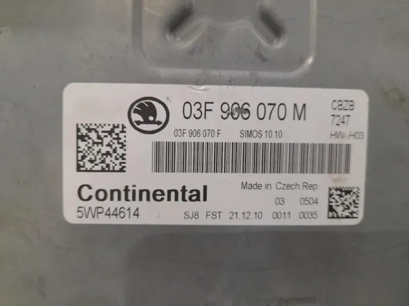 Centralina Iniezione 03F906070M Skoda YETI 2010