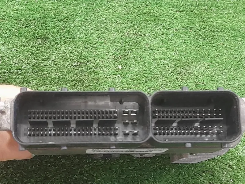 Centralina Iniezione 28485289 6735400032 Ssangyong Tivoli 2015