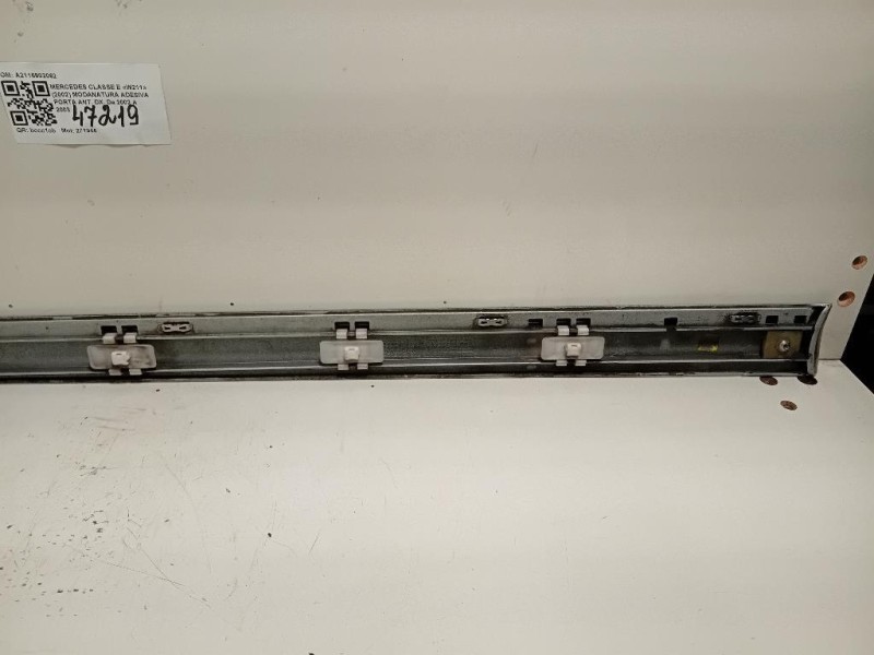 Modanatura Adesiva Porta ANT DX A2116902062 Mercedes Classe E W211 2002