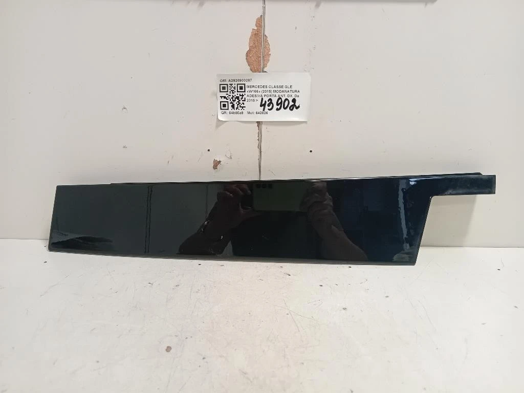 Modanatura Adesiva Porta ANT DX A2926900287 Mercedes Classe GLE W166 2015