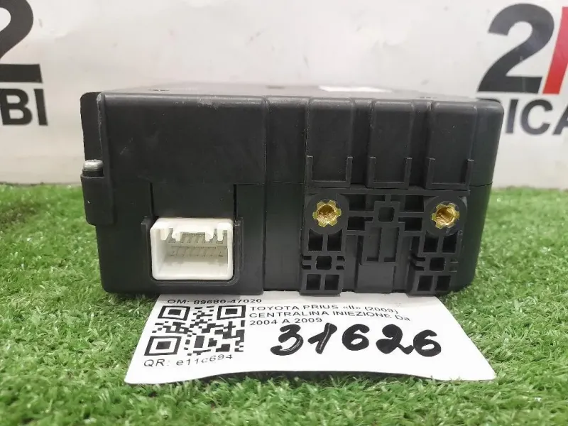 Centralina Iniezione 89680-47020 Toyota Prius II 2009