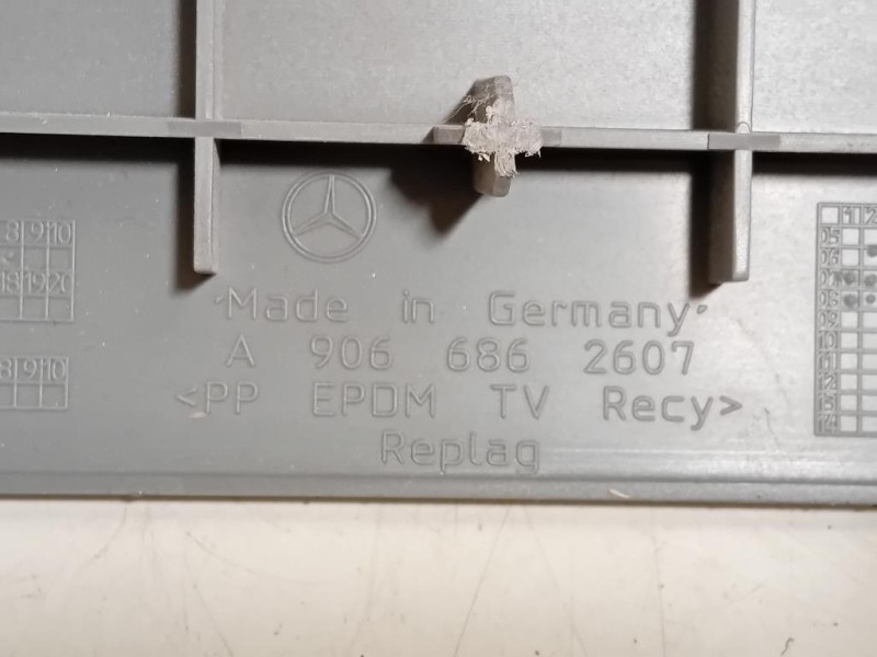 Modanatura Adesiva Porta ANT DX A9066862607 Mercedes Sprinter III 2007