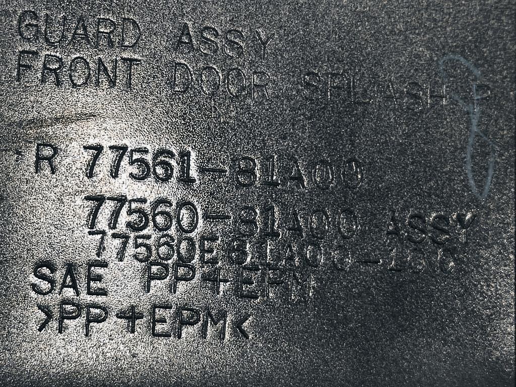 Modanatura Adesiva Porta ANT DX 77561-81A00 Suzuki Jimny I 1999