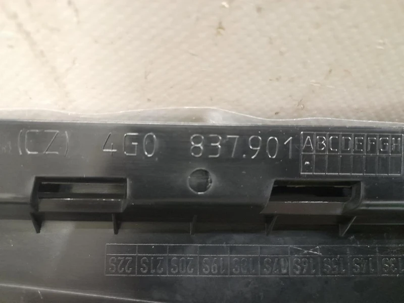Modanatura Adesiva Porta ANT SX 4G0837901A Audi A6 4G5 Avant 2012