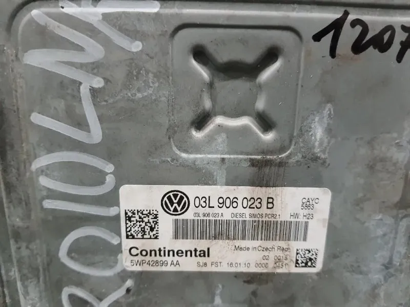 Centralina Iniezione 03L906023B Volkswagen GOLF VI 2009