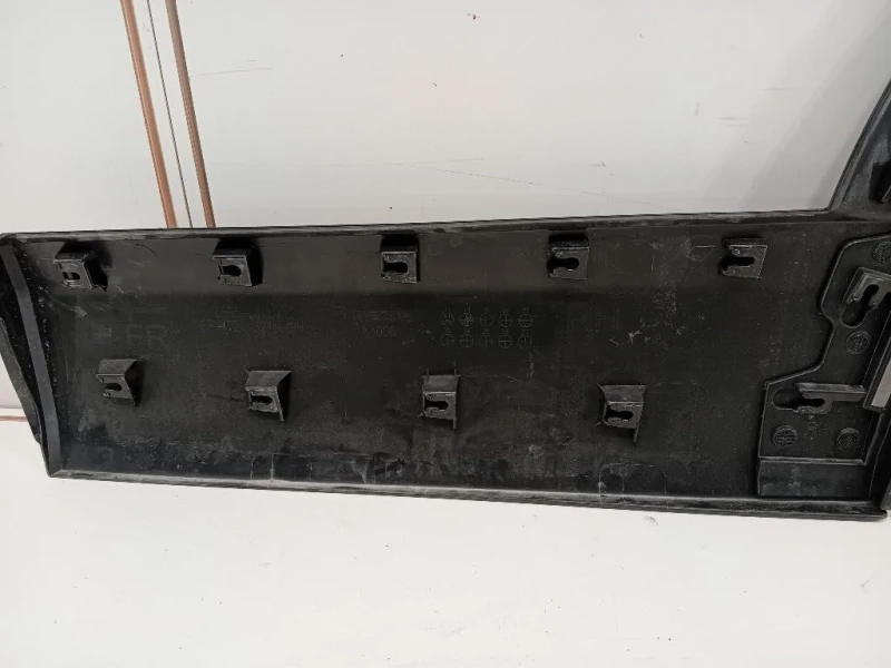 Modanatura Adesiva Porta POST DX DFR5-51RC1 Mazda CX30 2019