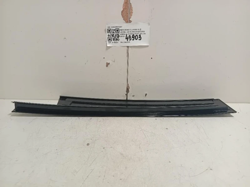 Modanatura Adesiva Porta POST DX A2926900487 Mercedes Classe GLE W166 2015