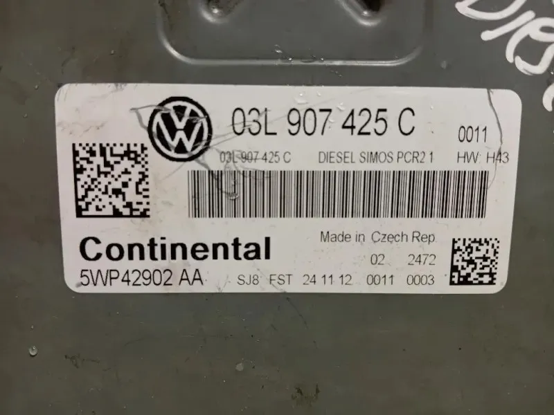 Centralina Iniezione 03L 907 425 C Volkswagen Touran III 2010