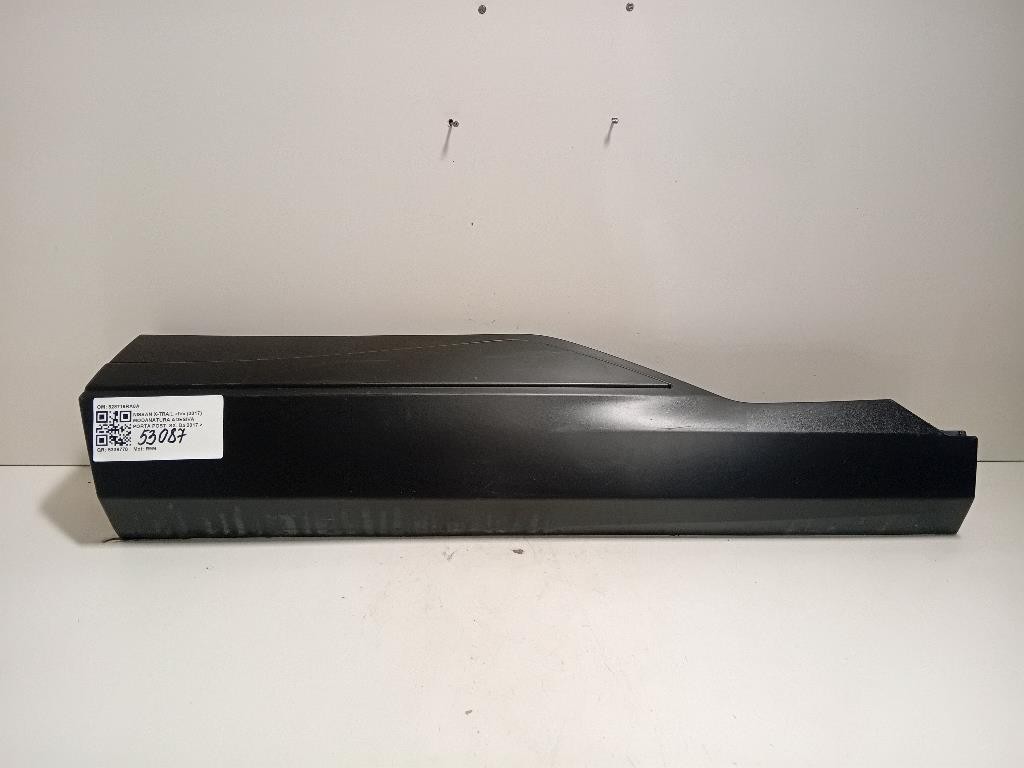 Modanatura Adesiva Porta POST SX 828716RA0A Nissan X-trail IV 2017