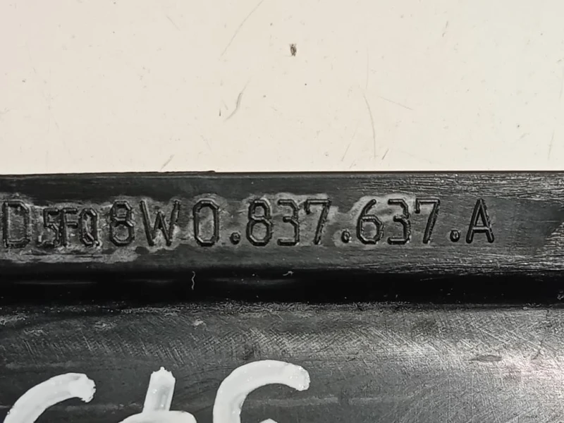 Modanatura Adesiva Retrovisore Esterno SX 8W0 837 637 A Audi A4 8W5 Avant 2015
