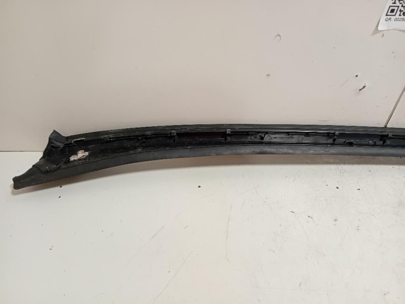 Modanatura Cristallo Deflettore SX A2056900162 Mercedes Classe C W205 2014