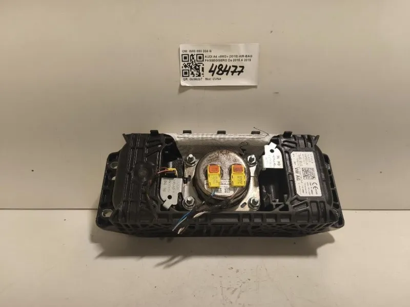 Air-bag Passeggero 8W0 880 204 G Audi A4 8W2 2015