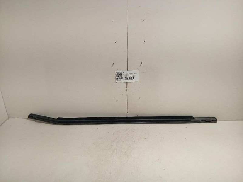 Modanatura Estraschiavetro Porta POST SX YQ00168180 Citroen C3 Aircross 2017