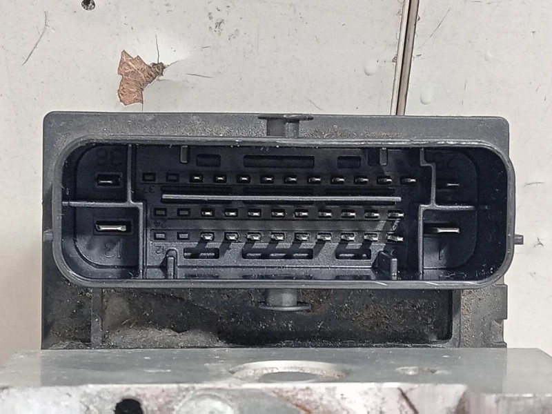 Pompa ABS ANT 13282282 Opel Corsa D 2011