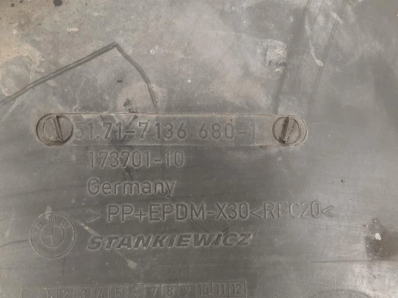 Modanatura Paracolpi Passaruota ANT DX 5171-7 136 680- Bmw Serie 7 E66 2003