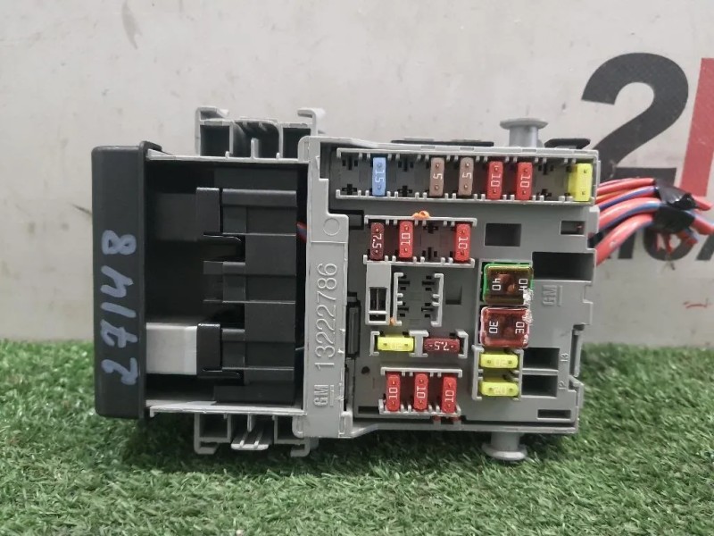 Centralina Scatola Fusibili 13222786 Chevrolet Cruze 2009