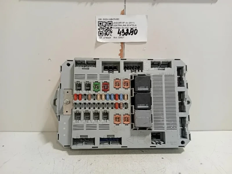 Centralina Scatola Fusibili 8X23-14B476-BC Jaguar XF I 2011