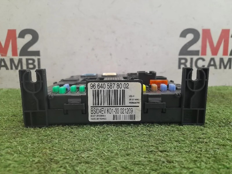 Centralina Scatola Fusibili 9664058780 Peugeot 3008 I 2009