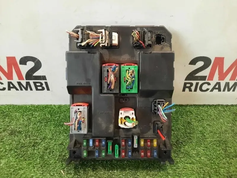 Centralina Scatola Fusibili 9651196780A Peugeot 307 CC 2001